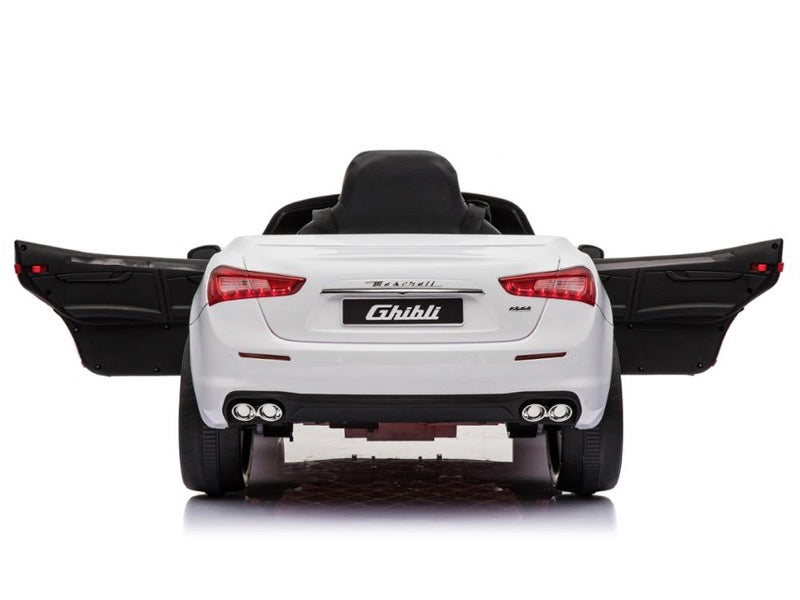 Laad de afbeelding in de Gallery-viewer, Maserati Ghibli - Wit