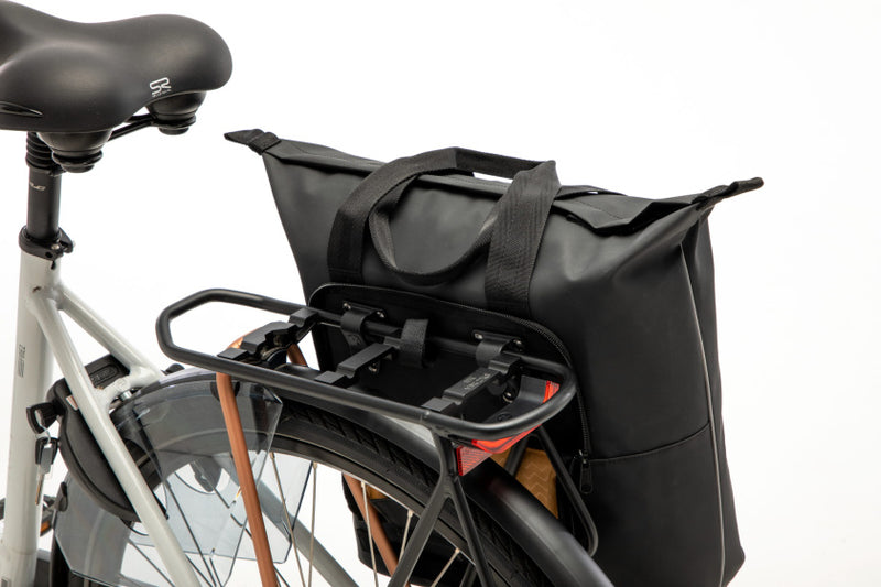 Laad de afbeelding in de Gallery-viewer, New Looxs Kota Odense 24L Enkele Tas Afneembaar Zwart