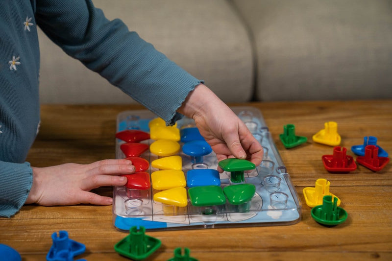 Laad de afbeelding in de Gallery-viewer, BUMBA: SPEL "ARTISTICO" LEER KLEUREN EN VORMEN HERKENNEN