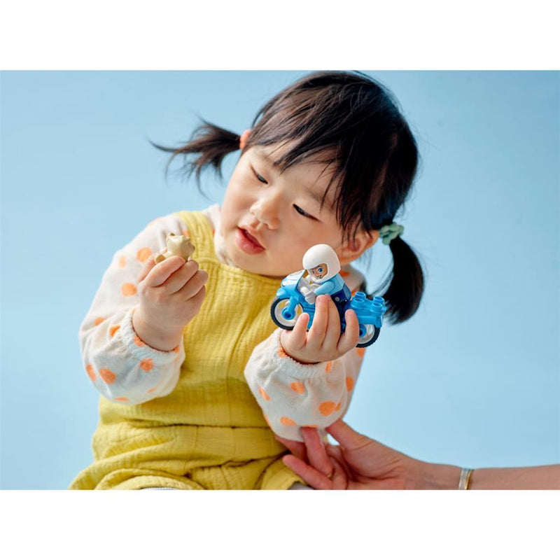 Laad de afbeelding in de Gallery-viewer, Lego Duplo 10967 Politiemotor