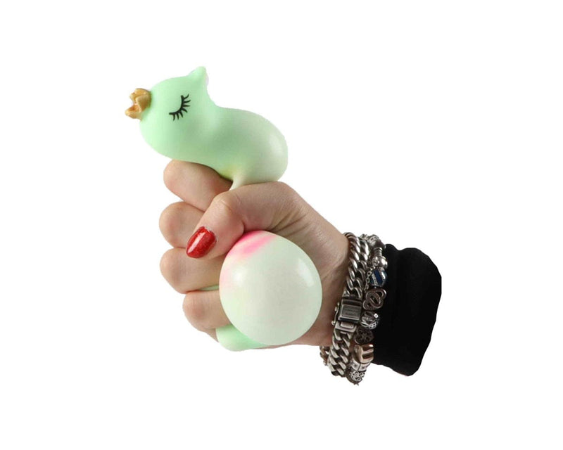 Laad de afbeelding in de Gallery-viewer, Squeeze ball zwaan 11,5 cm 83 gram met poeder