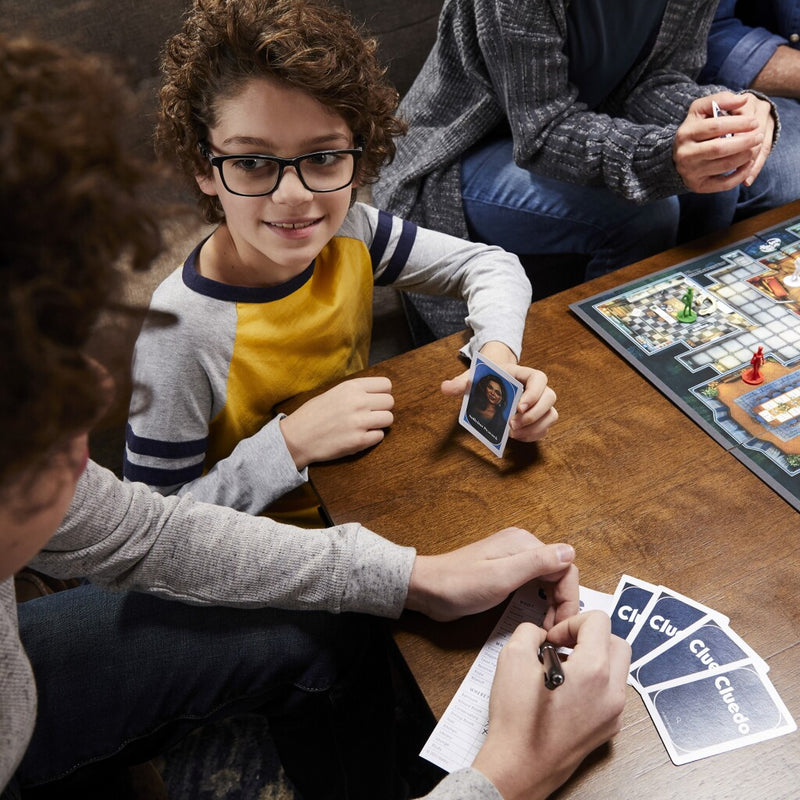 Laad de afbeelding in de Gallery-viewer, Hasbro Gaming Cluedo
