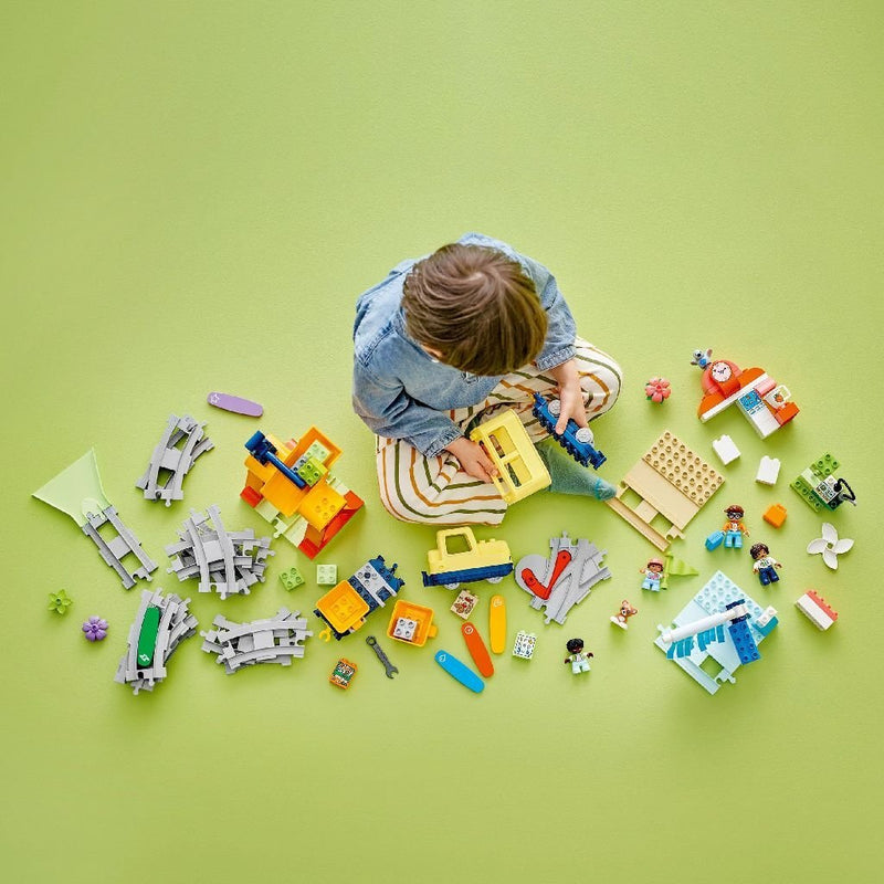 Laad de afbeelding in de Gallery-viewer, Lego Duplo 10428 Grote Interactieve Buurttrein
