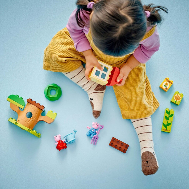 Laad de afbeelding in de Gallery-viewer, Lego 10431 Duplo Peppa Pig Tuin En Boomhut
