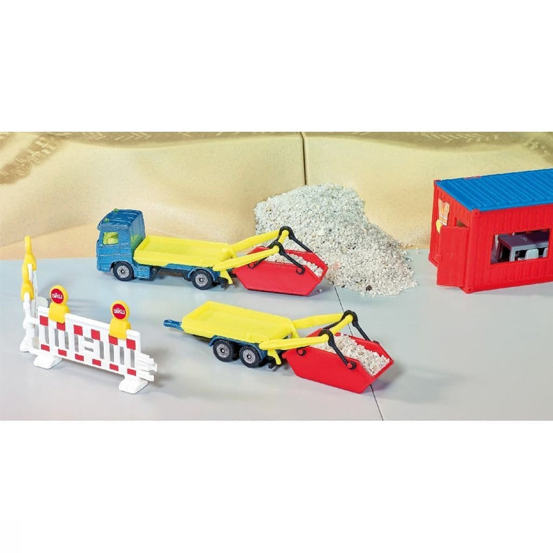 Laad de afbeelding in de Gallery-viewer, Siku 1695 Vrachtwagen + Puincontainer En Aanhanger
