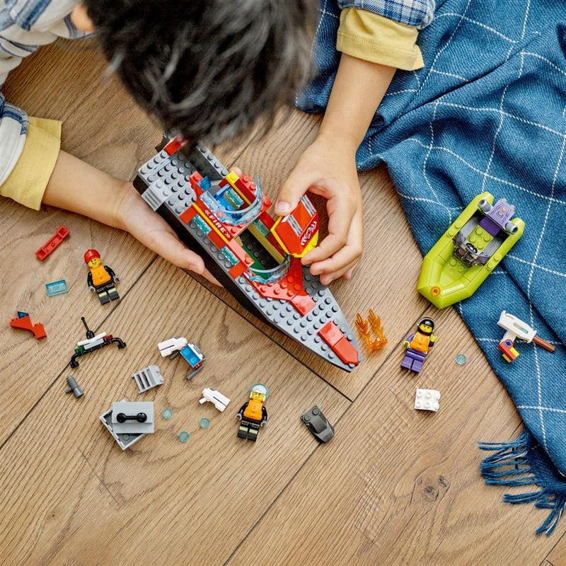 Laad de afbeelding in de Gallery-viewer, Lego City 60373 Reddingsboot Brand
