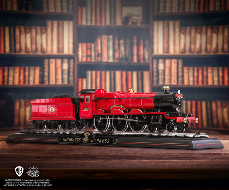 Laad de afbeelding in de Gallery-viewer, Harry Potter: Hogwarts Express Die Cast Train Model and Base
